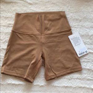 Align high rise short 6 inch